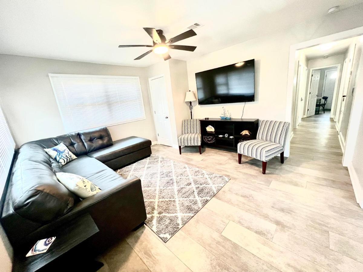 4/2 Home Close To Beach, Centrally Located! Gulfport Kültér fotó